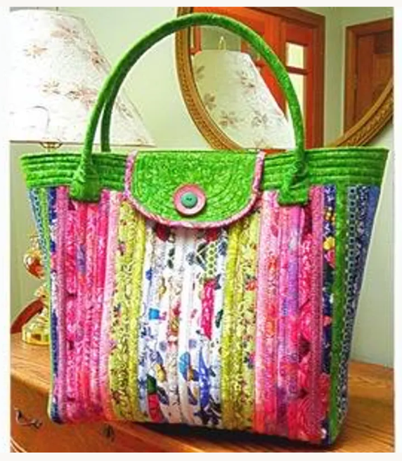 Anything Goes Quilt Bag Pattern by Carol McLeod