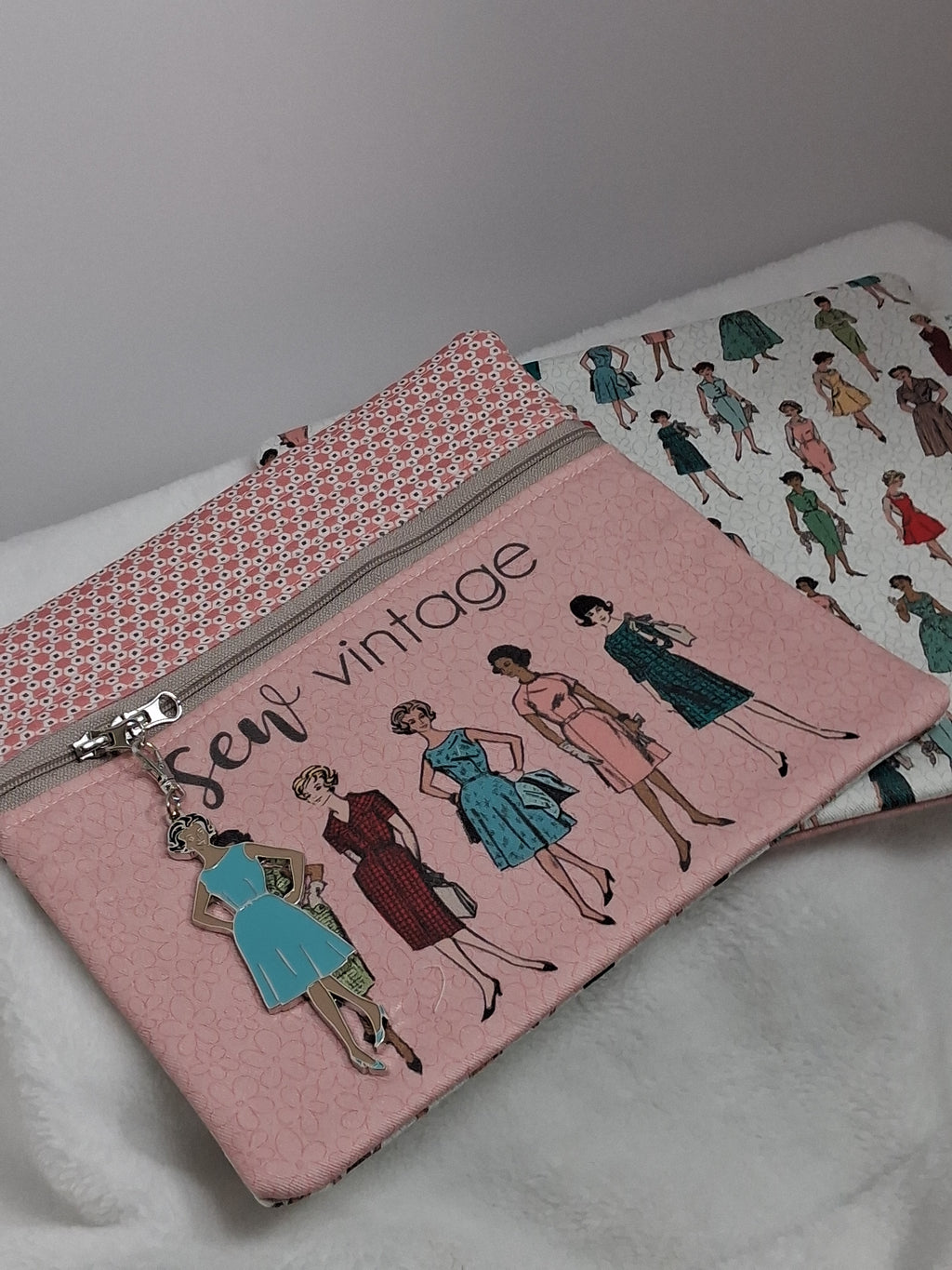 Lori Holt Handmade Project Bag – Vintage Ladies with Double Zipper