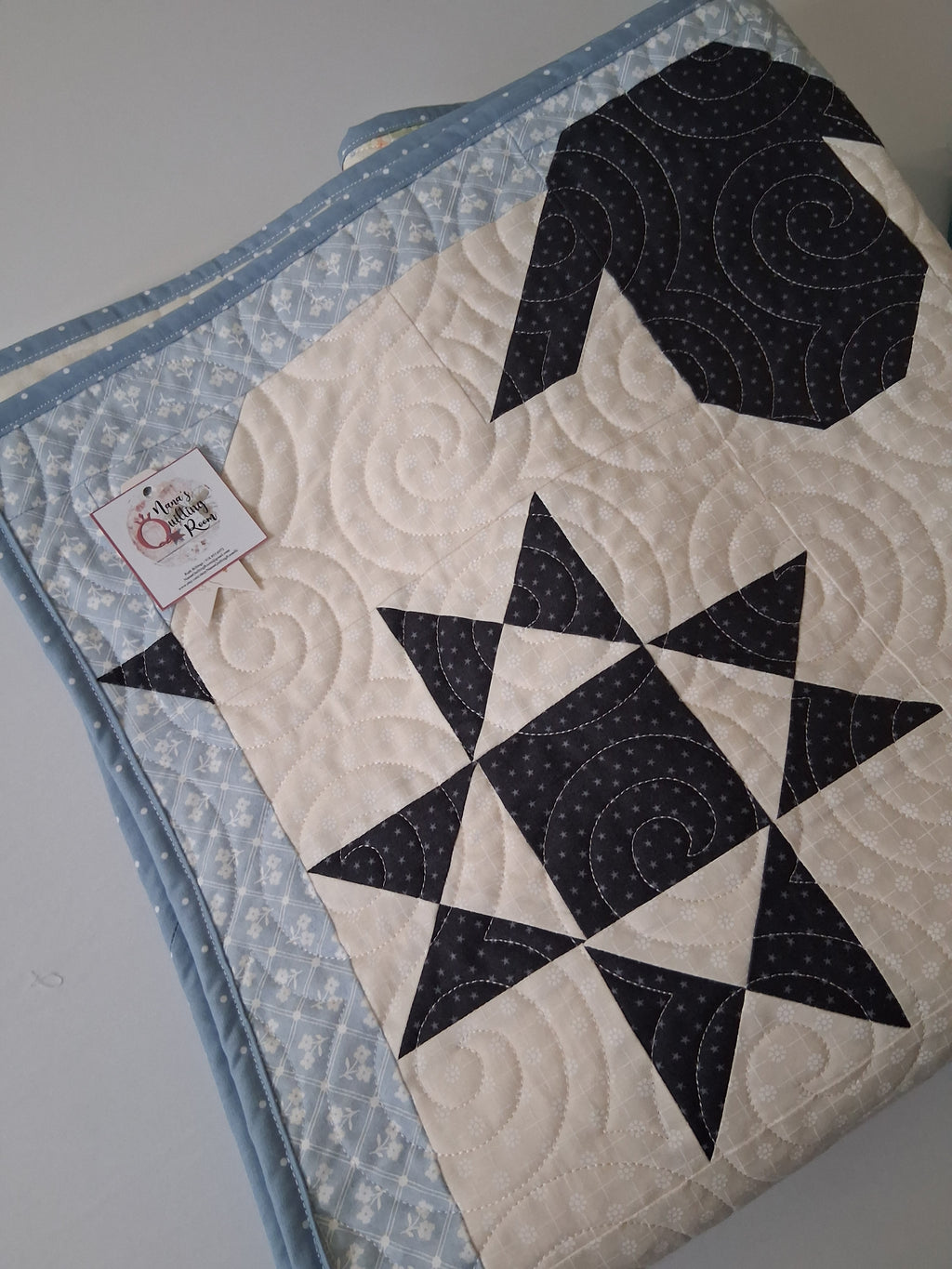 Sweet Baby Sheep Handmade Quilt 100% Cotton Fabric (50" x 50")