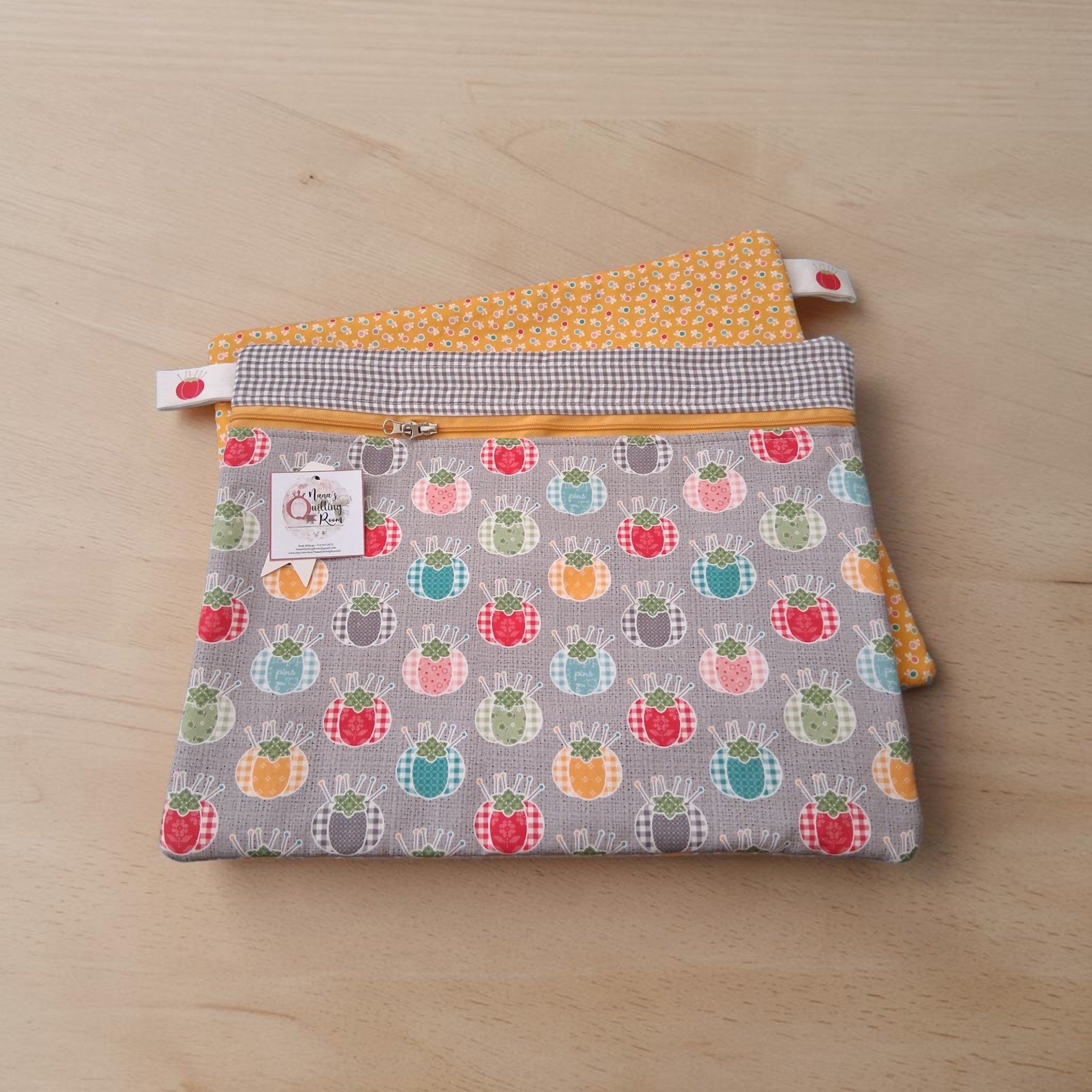 Lori Holt Handmade Project Bag – Pin Cushion with Double Zipper