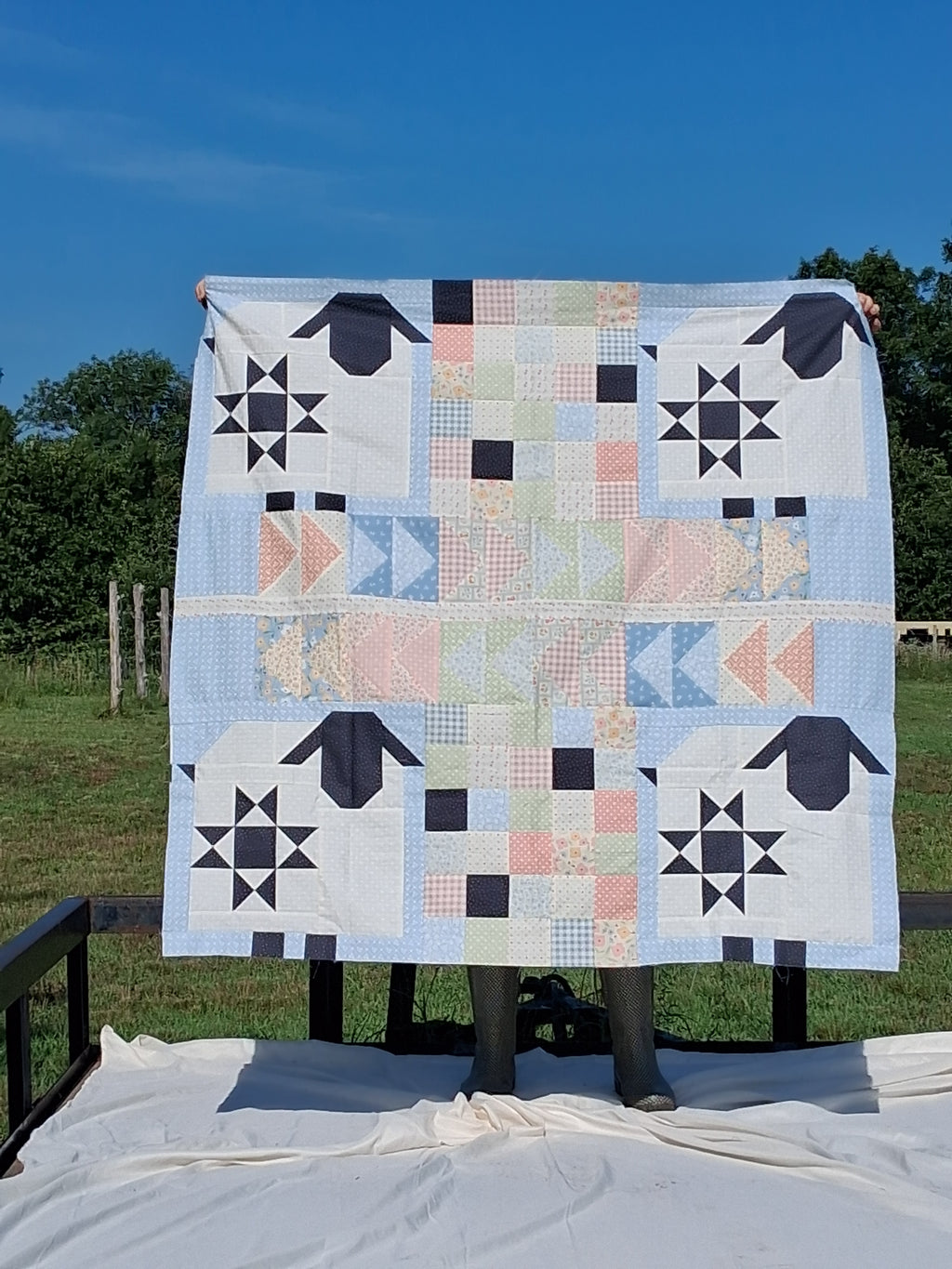 Sweet Baby Sheep Handmade Quilt 100% Cotton Fabric (50" x 50")
