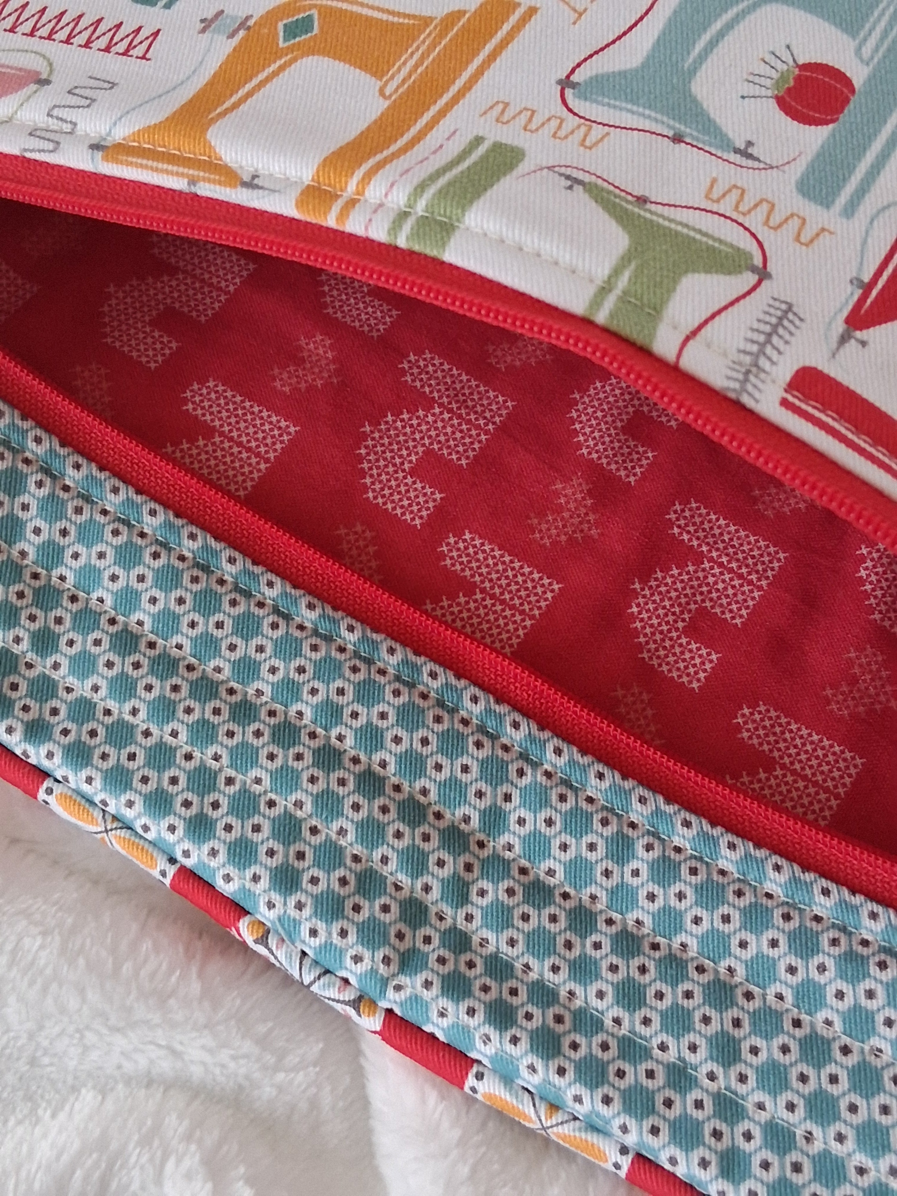 Lori Holt Handmade Project Bag – Sewing Machine with Double Zipper