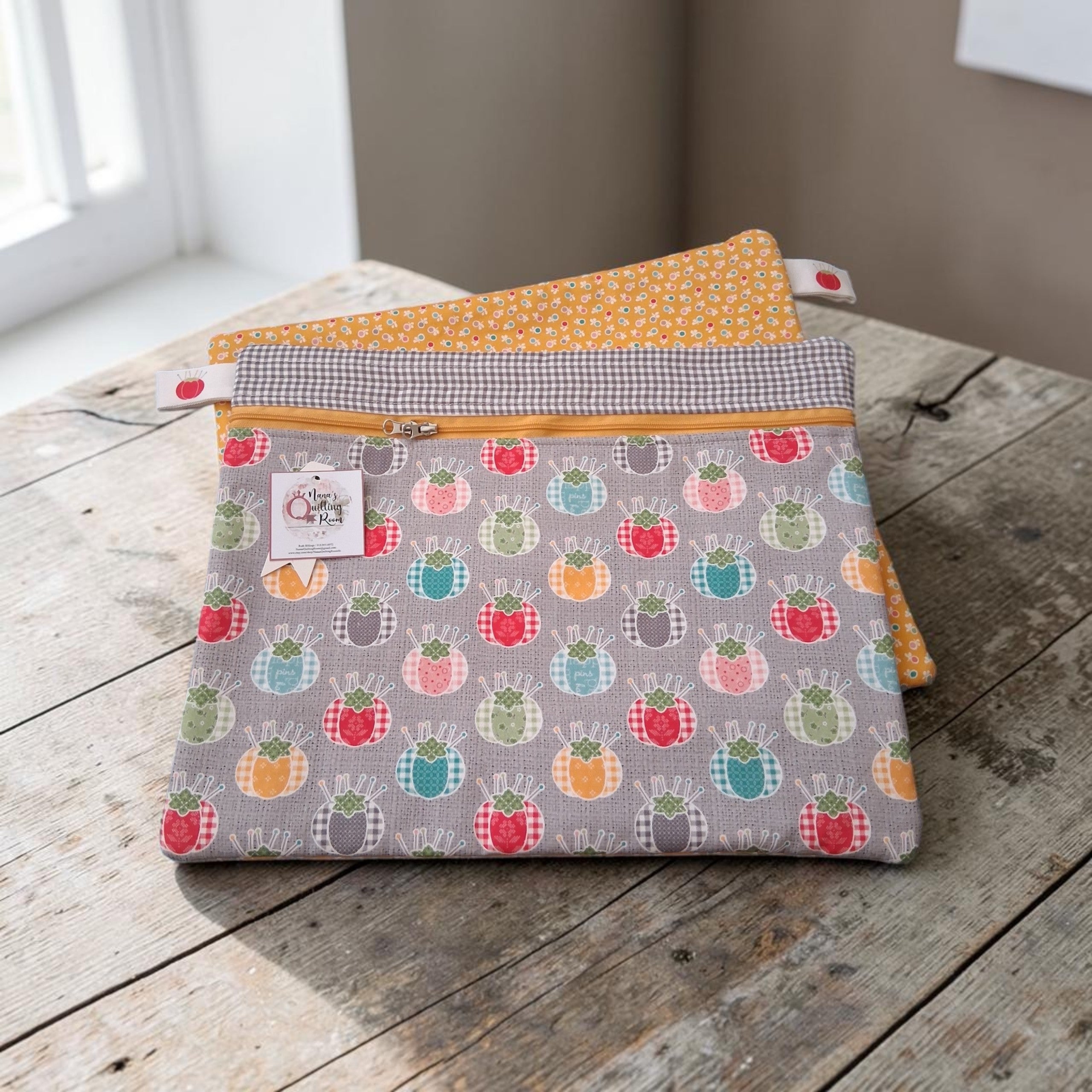 Lori Holt Handmade Project Bag – Pin Cushion with Double Zipper